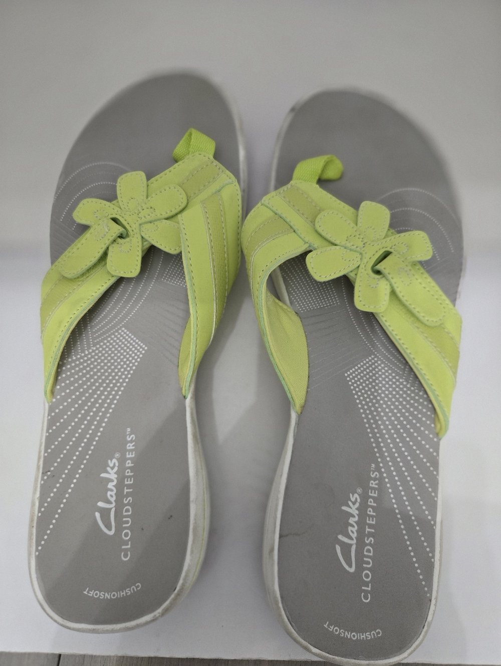 Clarks Cloudsteppers Flip Flop Sandals Green Women's 9